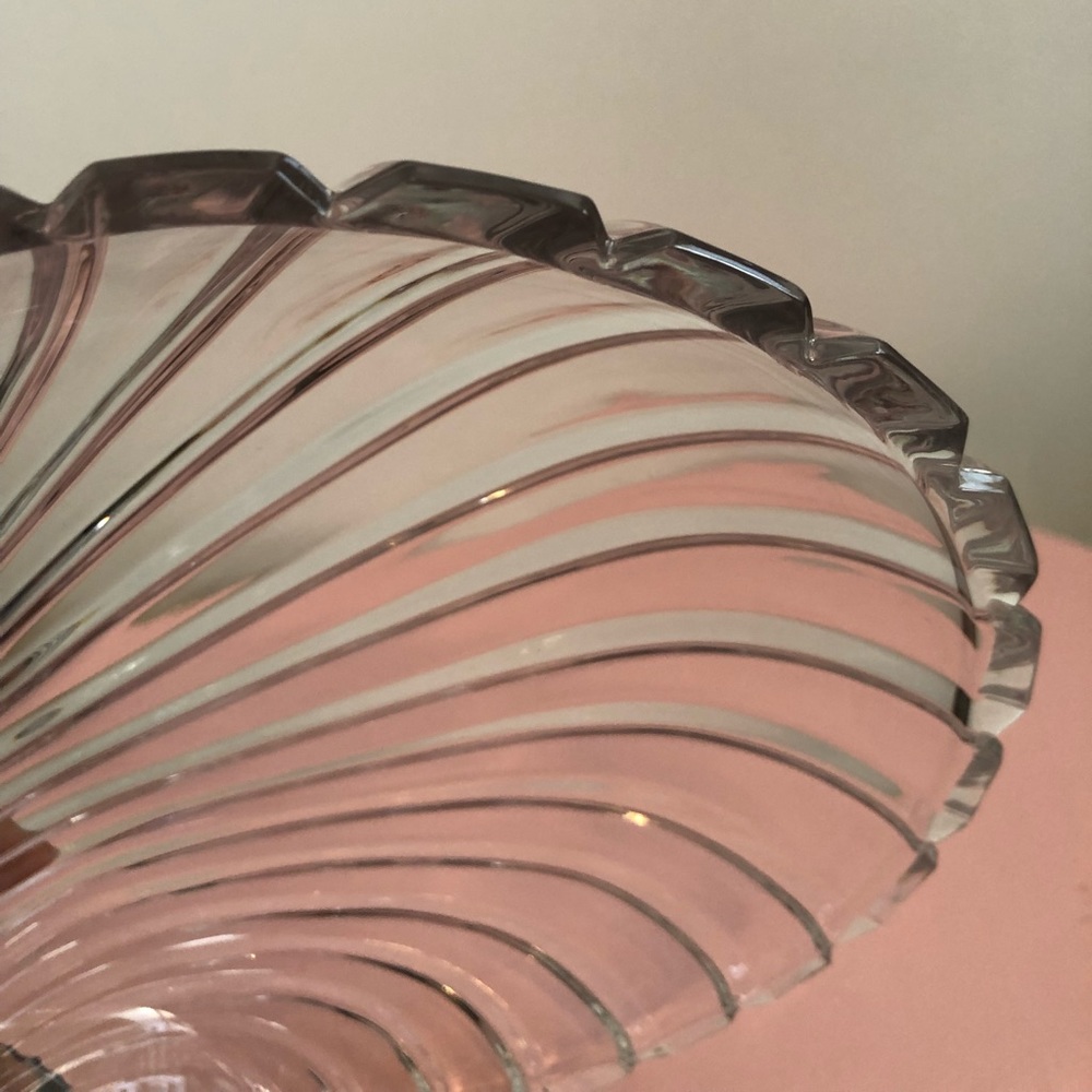 Mikasa Shell Dish - Picture 4 of 5